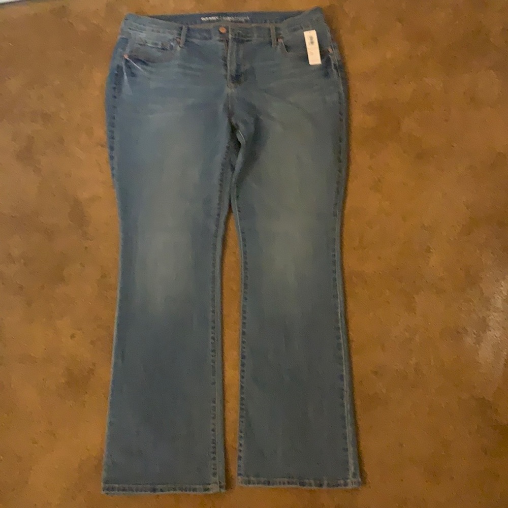 Brand new Curvy Mid Rise jeans from Old Navy